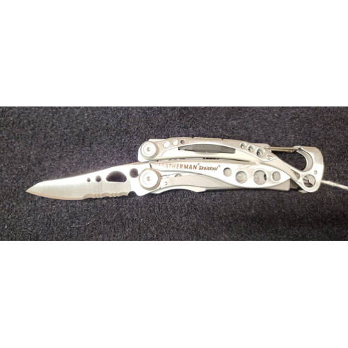 Pince Skeletool Stainless Leatherman en boite sans etui